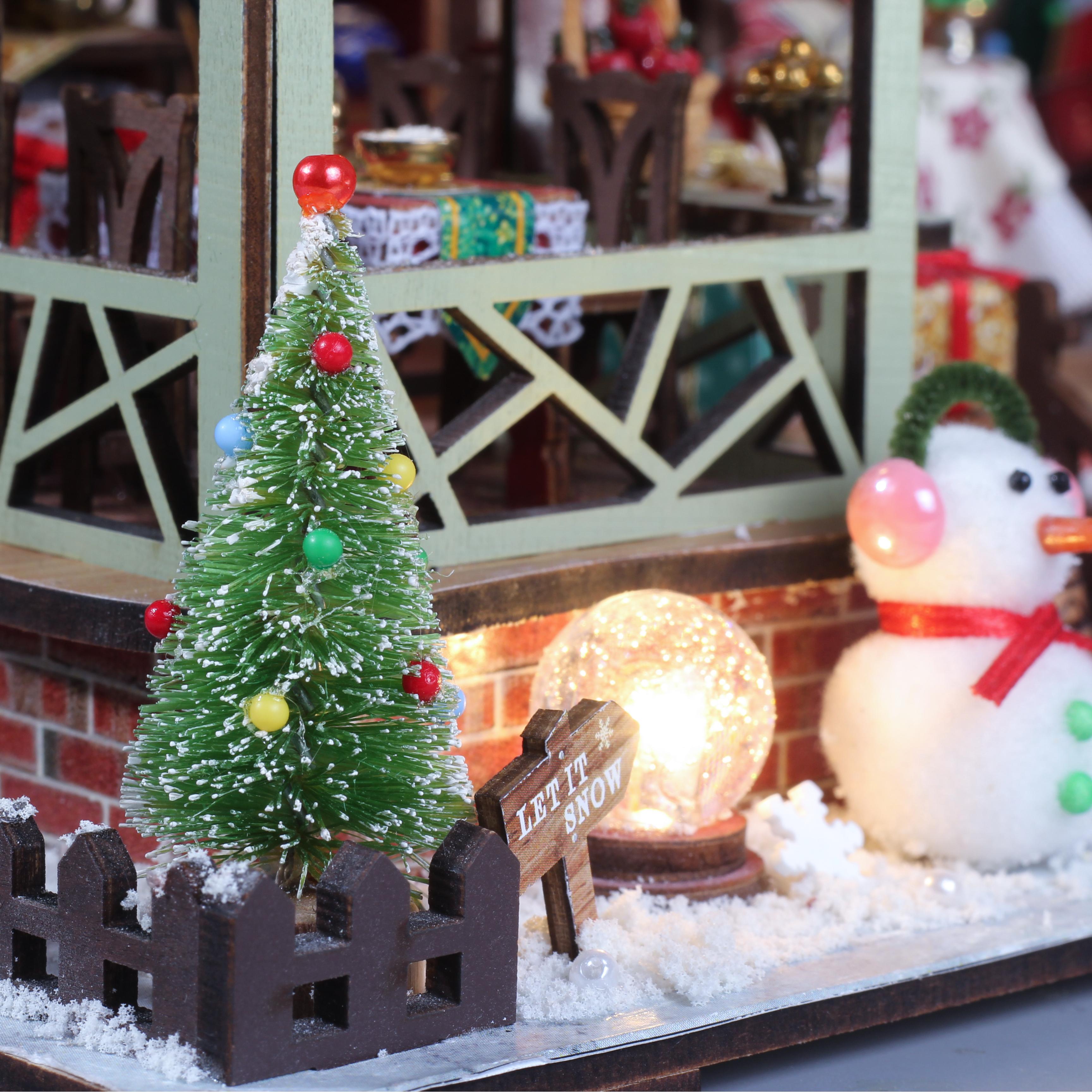 Warm Christmas Lodge - DIY Miniature Dollhouse Kit Musical Box